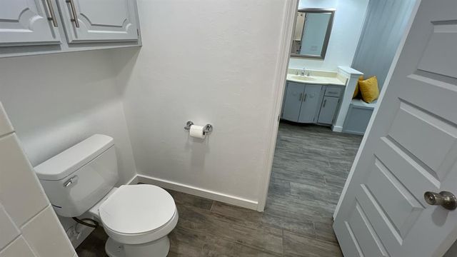 12510 Maple Ridge Road, Oklahoma City, OK 73120