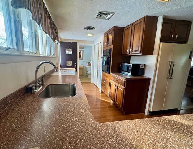 49 Whittier Dr, Scituate, MA 02066