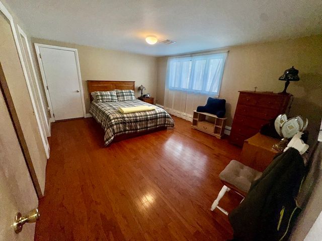 49 Whittier Dr, Scituate, MA 02066