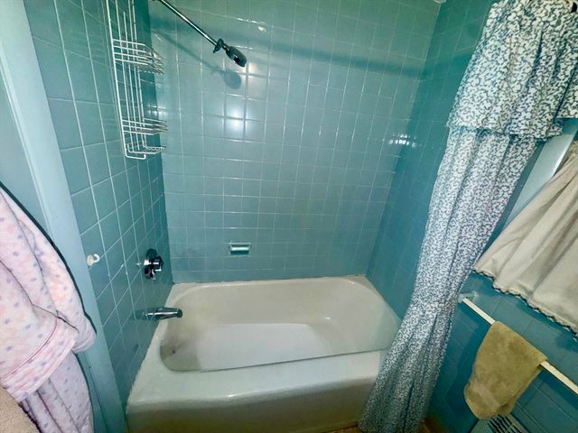 49 Whittier Dr, Scituate, MA 02066