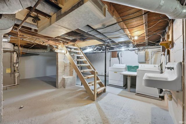 711 S Cowen Street, Garrett, IN 46738