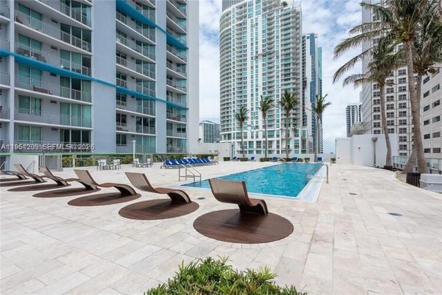 325 S Biscayne Blvd 3116, Miami, FL 33131