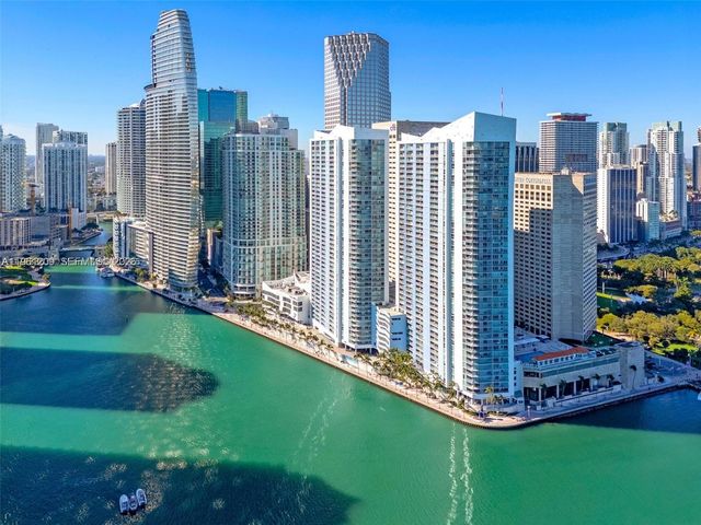325 S Biscayne Blvd 3116, Miami, FL 33131