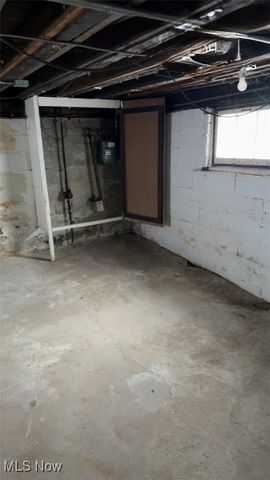 828 E 216th Street, Euclid, OH 44119