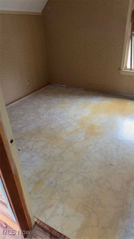 828 E 216th Street, Euclid, OH 44119