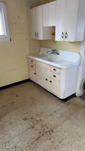 828 E 216th Street, Euclid, OH 44119