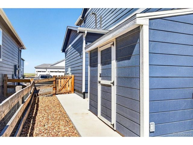 172 Fox St, Bennett, CO 80102