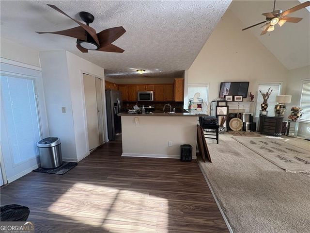 215 Hastings Court, Mcdonough, GA 30252