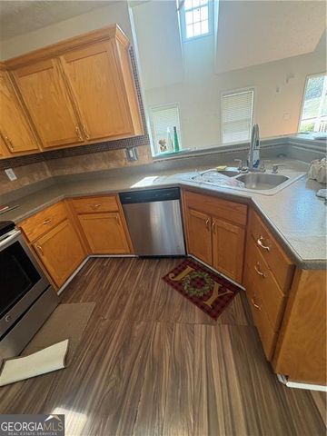 215 Hastings Court, Mcdonough, GA 30252