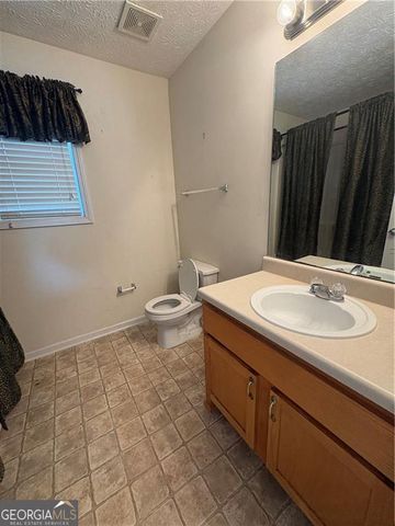 215 Hastings Court, Mcdonough, GA 30252