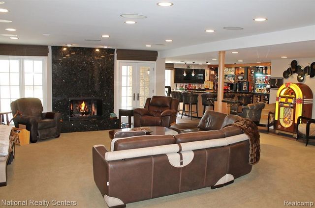 13756 Eaton Drive 16, Plymouth, MI 48170