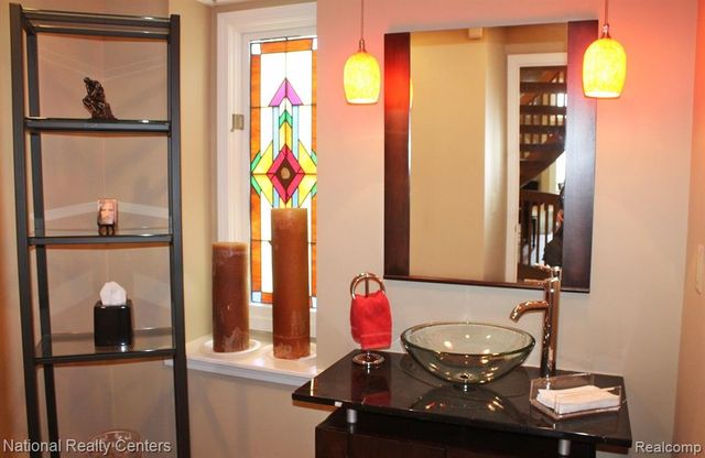 13756 Eaton Drive 16, Plymouth, MI 48170