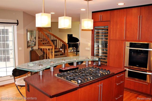 13756 Eaton Drive 16, Plymouth, MI 48170