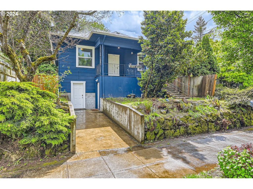3904 Se CLINTON St, Portland, OR 97202