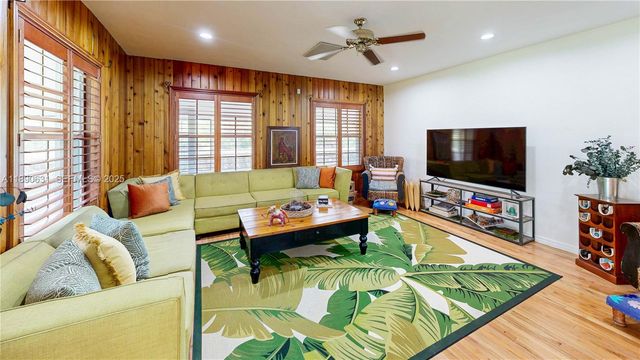 24545 SW 192nd Avenue, Homestead, FL 33031