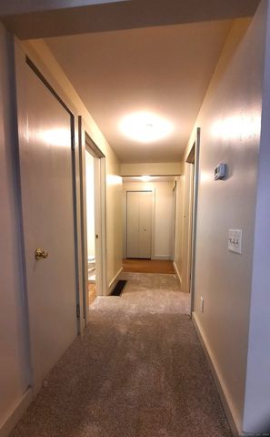 140 Ragged Hill Road, Pomfret, CT 06259