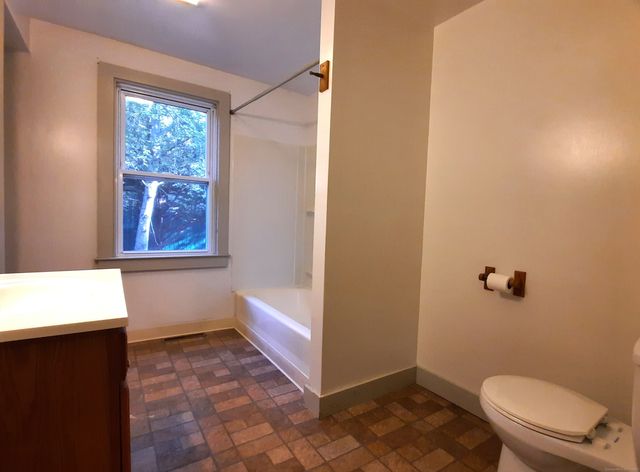 140 Ragged Hill Road, Pomfret, CT 06259