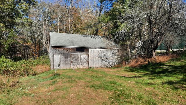 140 Ragged Hill Road, Pomfret, CT 06259