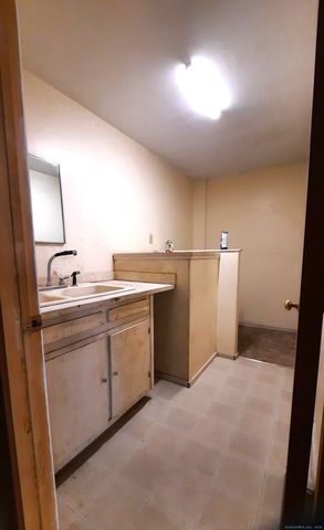 140 Ragged Hill Road, Pomfret, CT 06259