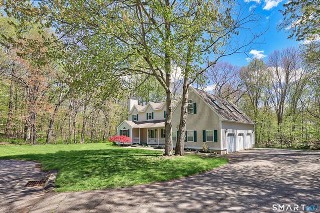 81 Amanda Lane, Naugatuck, CT 06770