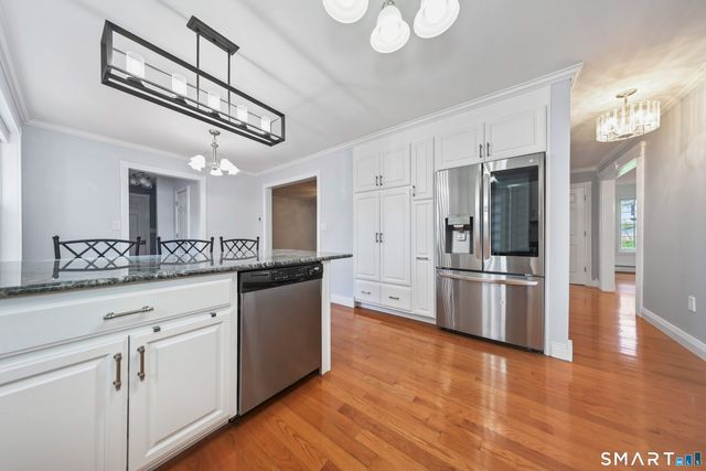 81 Amanda Lane, Naugatuck, CT 06770