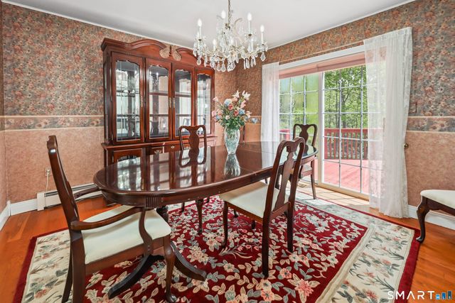 81 Amanda Lane, Naugatuck, CT 06770