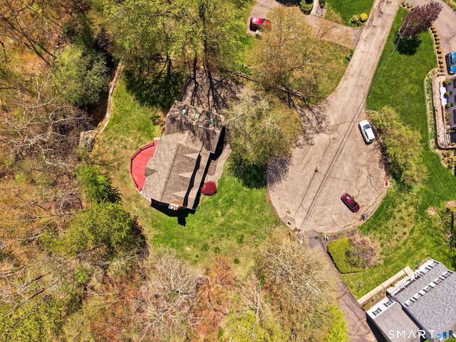 81 Amanda Lane, Naugatuck, CT 06770