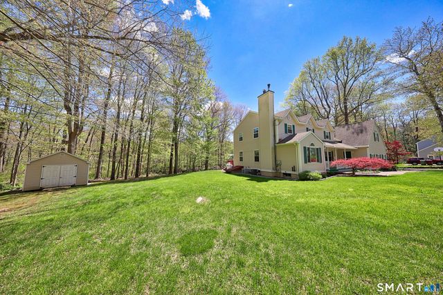 81 Amanda Lane, Naugatuck, CT 06770