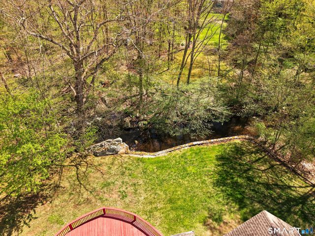 81 Amanda Lane, Naugatuck, CT 06770