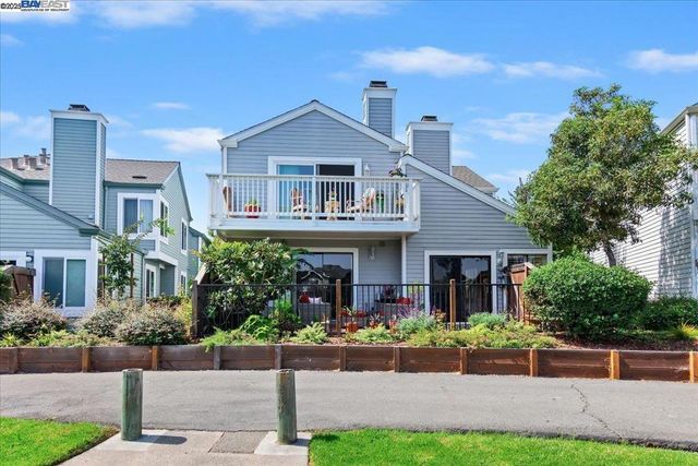 137 PARFAIT LN, Alameda, CA 94502