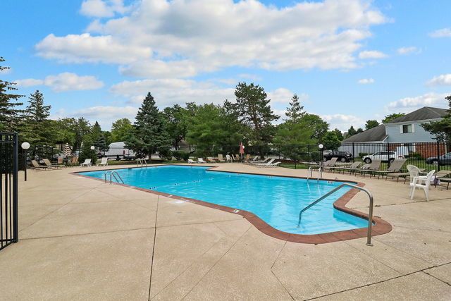 1232 Plum Tree Court A2, Schaumburg, IL 60193