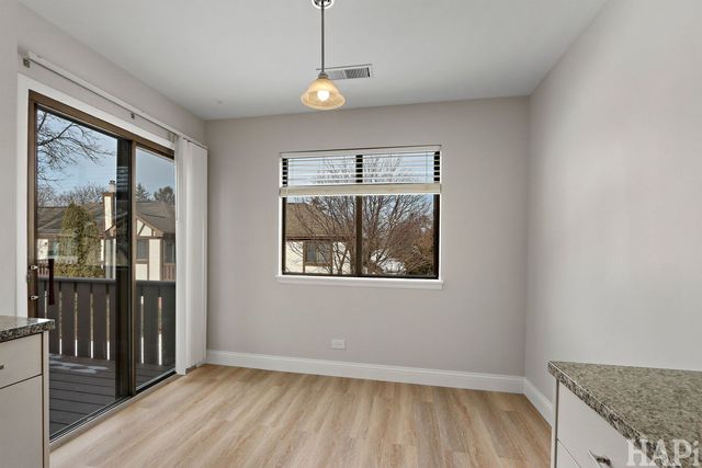 1232 Plum Tree Court A2, Schaumburg, IL 60193