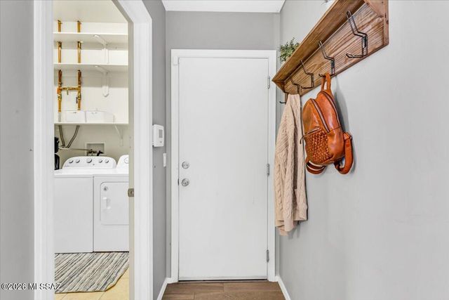 7802 E Treetop Road, Tucson, AZ 85756