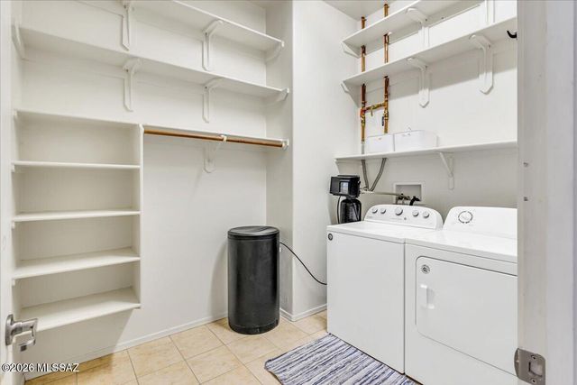 7802 E Treetop Road, Tucson, AZ 85756