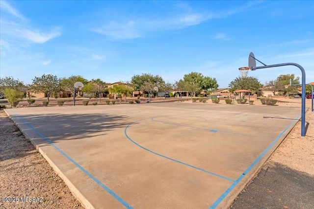 7802 E Treetop Road, Tucson, AZ 85756