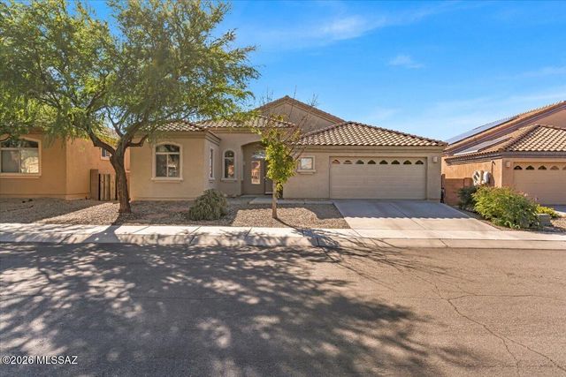 7802 E Treetop Road, Tucson, AZ 85756