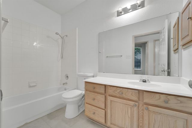 5106 Petersburg Drive, Rowlett, TX 75088