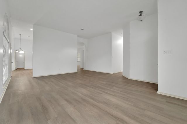 5106 Petersburg Drive, Rowlett, TX 75088