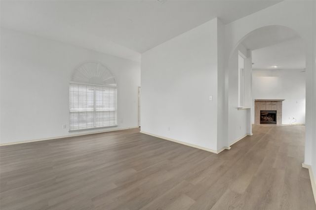 5106 Petersburg Drive, Rowlett, TX 75088