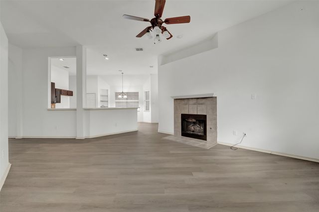 5106 Petersburg Drive, Rowlett, TX 75088