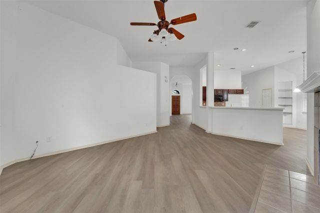 5106 Petersburg Drive, Rowlett, TX 75088