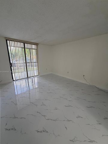 18000 NW 68th Ave 101A, Hialeah, FL 33015