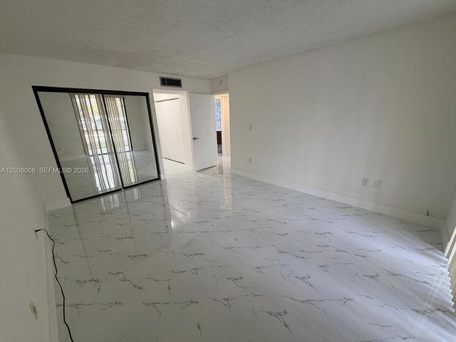 18000 NW 68th Ave 101A, Hialeah, FL 33015