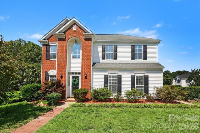 14802 Bergerac Court, Pineville, NC 28134