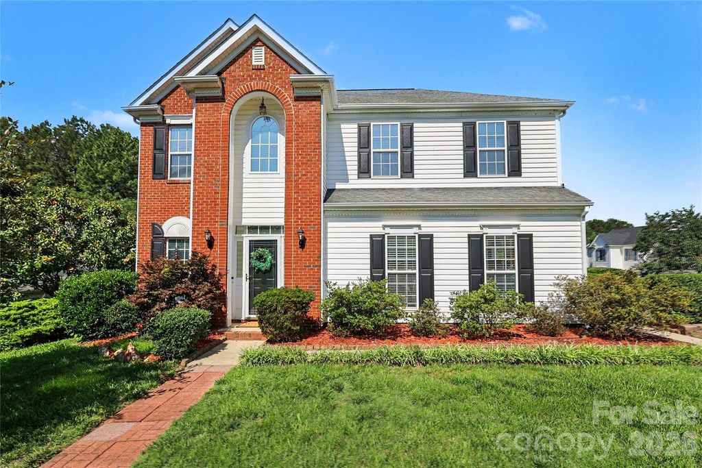 14802 Bergerac Court, Pineville, NC 28134