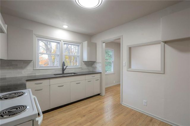 3037 South Scott Avenue, Independence, MO 64052