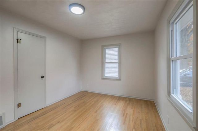 3037 South Scott Avenue, Independence, MO 64052