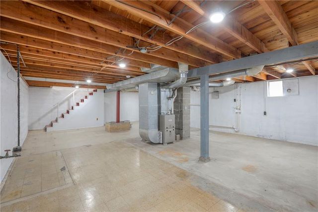 3037 South Scott Avenue, Independence, MO 64052