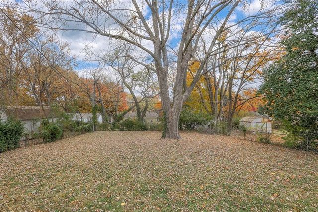 3037 South Scott Avenue, Independence, MO 64052