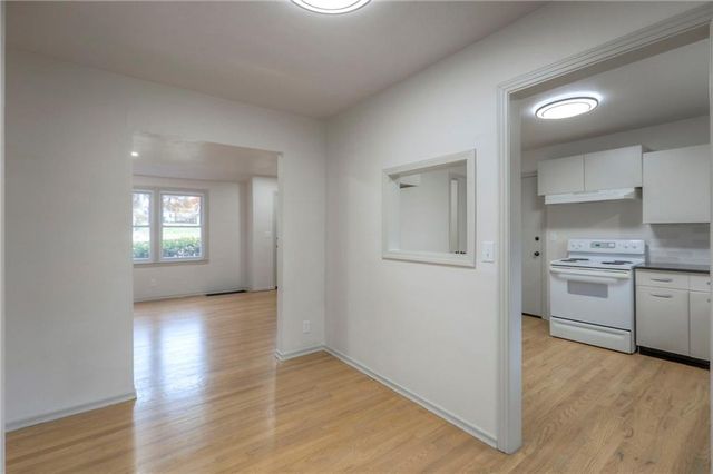 3037 South Scott Avenue, Independence, MO 64052